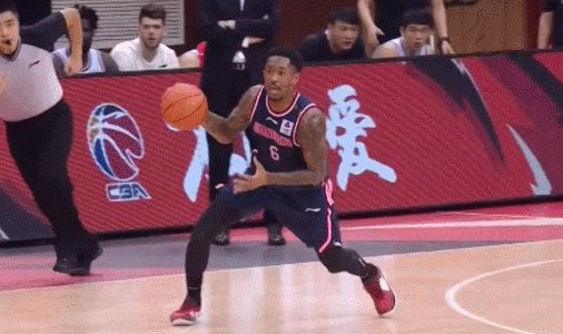 赏金女王-马尚跟腱断裂赛季报销！广东三连冠之路蒙上阴影