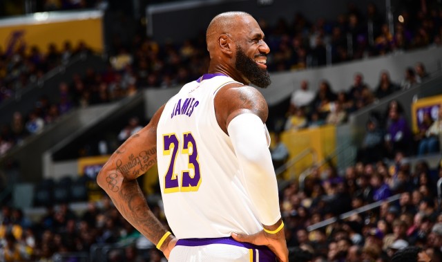 赏金女王模拟器-现役37岁后30+次数榜：詹姆斯91次断层领跑 库里第2 杜兰特第3